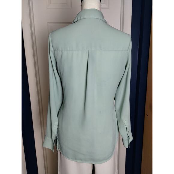 Express Sage Green Button Up Blouse Roll Tap Sleeve Lightweight Elevated Basic - Picture 4 of 8